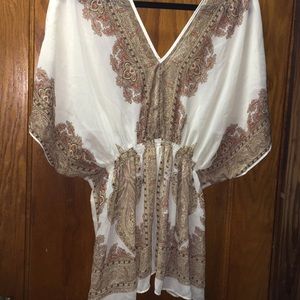 Kaely N Max Women’s Cream Paisley Blouse